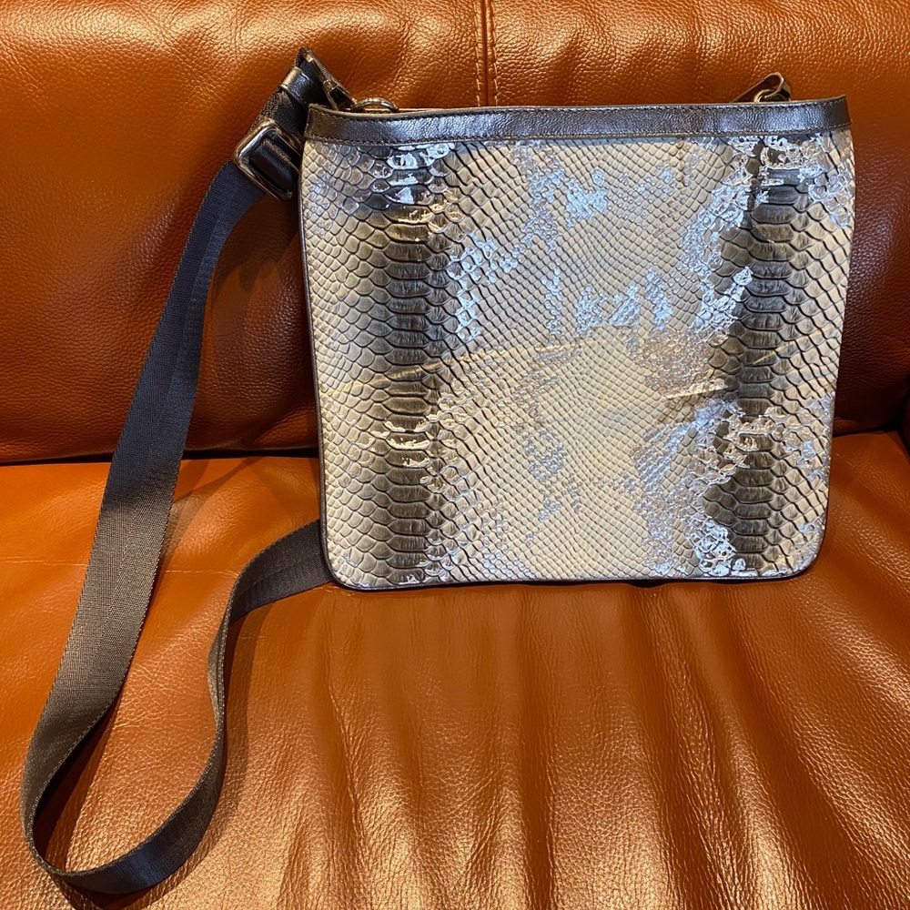 Vintage Reign White & Silver Snakeskin Crossbody